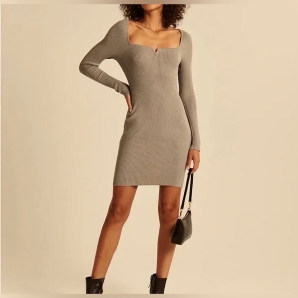 NWT Abercrombie & Fitch. Square Notch Neck, ribbed mini Dress. Small